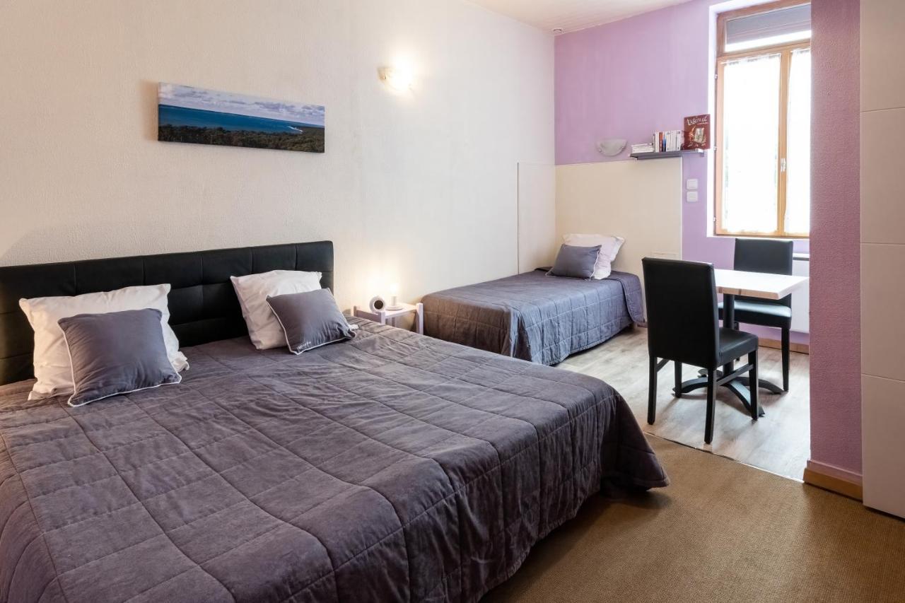 Hotel De La Gare Latresne Zewnętrze zdjęcie